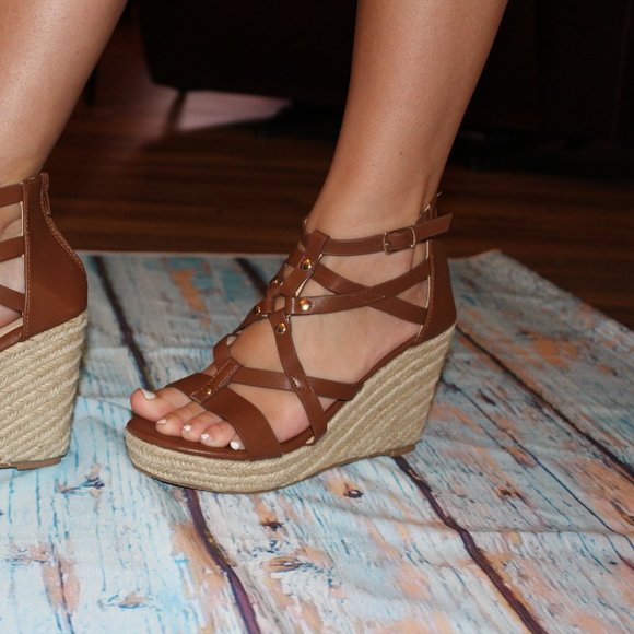 Dark Tan, Strappy, Refresh brand Wedges - Picture 3 of 4